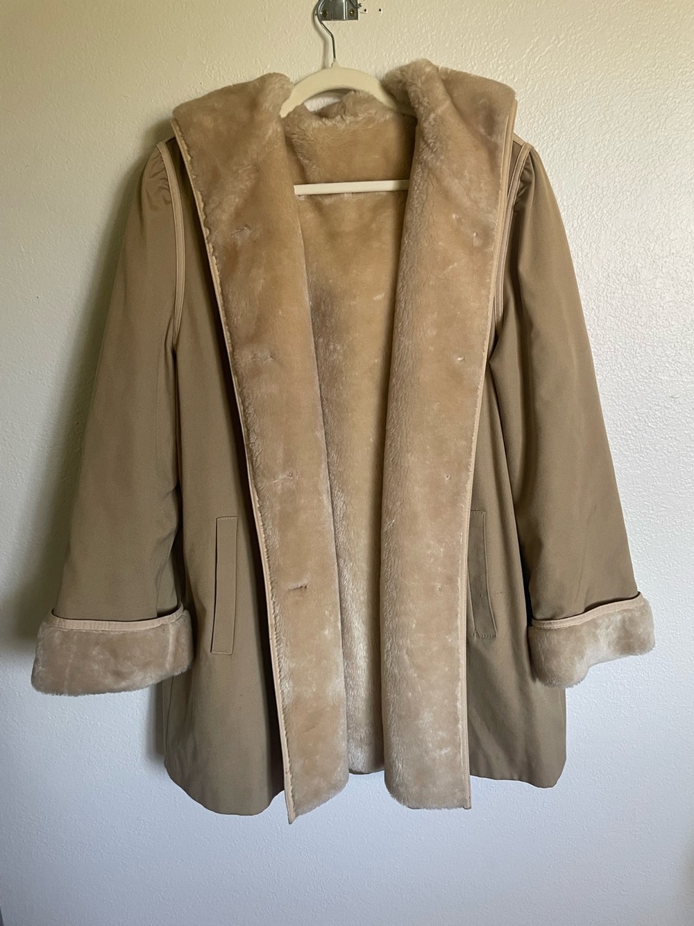 Vintage Bonders Camel 70s Penny Lane Hooded Faux Fur Shearling Lined Coat